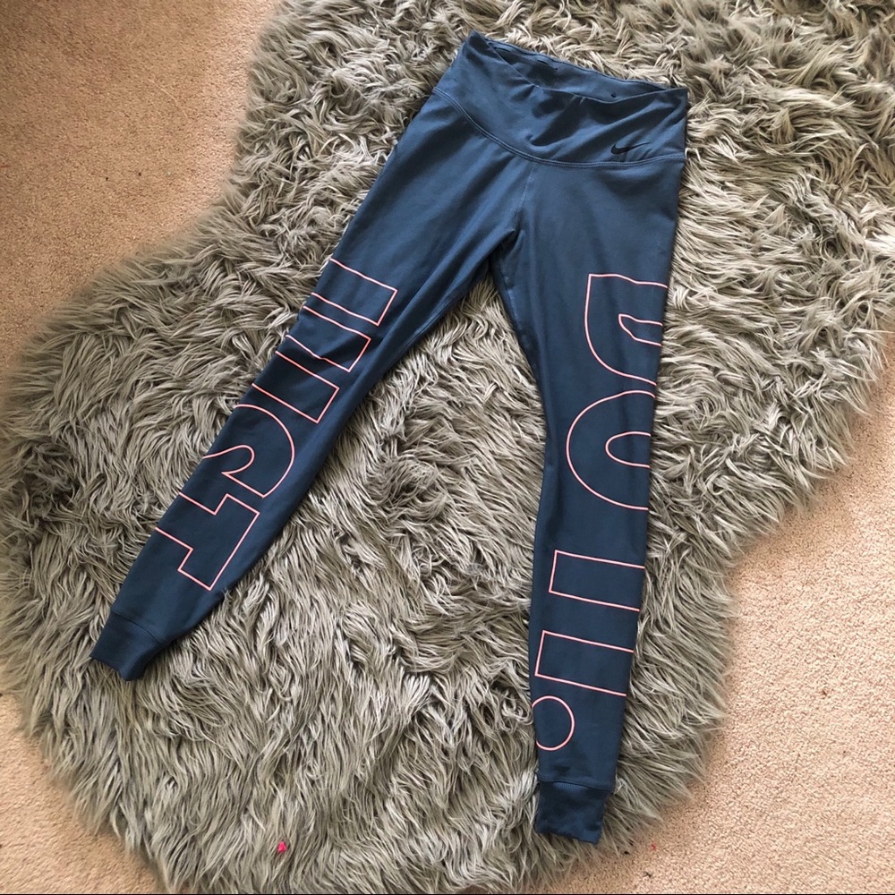 Nike “Just Do it” leggings - Picture 2 of 7